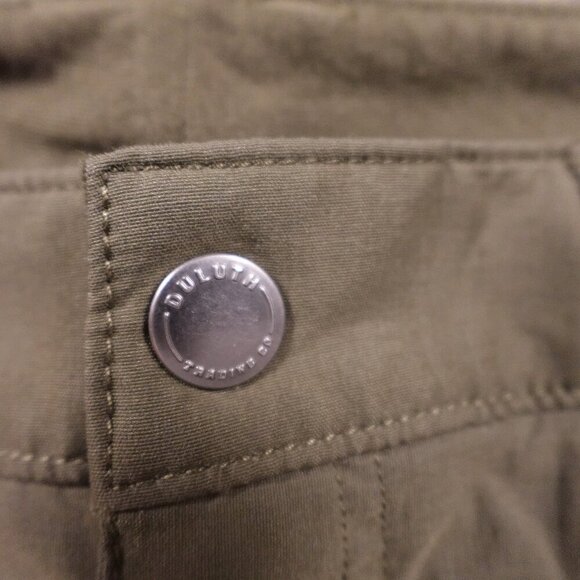 Duluth DuluthFlex Dry on the Fly Convertible Bootcut Pants women's 2 olive green - Picture 3 of 12